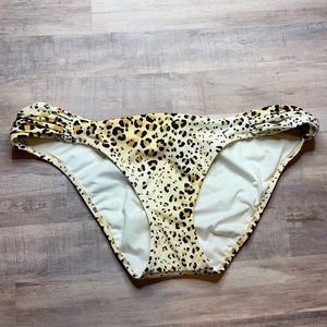 Victoria’s Secret Scrunch Side Bikini Bottom